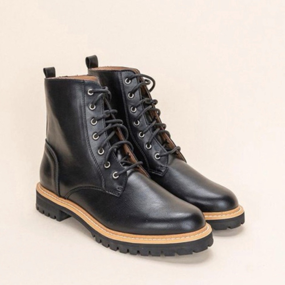 One Left ✨ BRYCEN FAUX LEATHER LACE UP BOOT size 10 - Picture 4 of 17